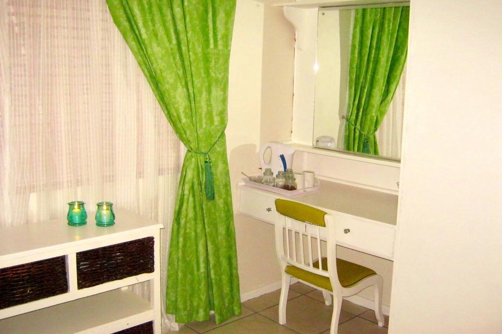 Ladismith Manor Hotel Ngoại thất bức ảnh